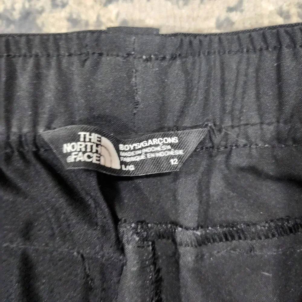 The North Face Boys Black Jogger Pants Size L 12 Elastic Waist Activewear Logo